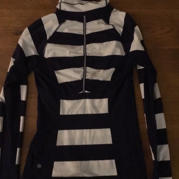 Lululemon pullover - Picture 2 of 3